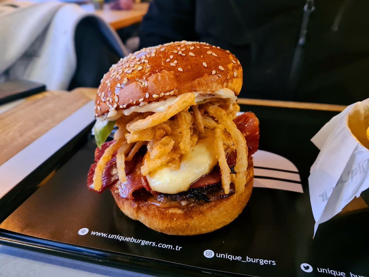 Unique Burgers-9
